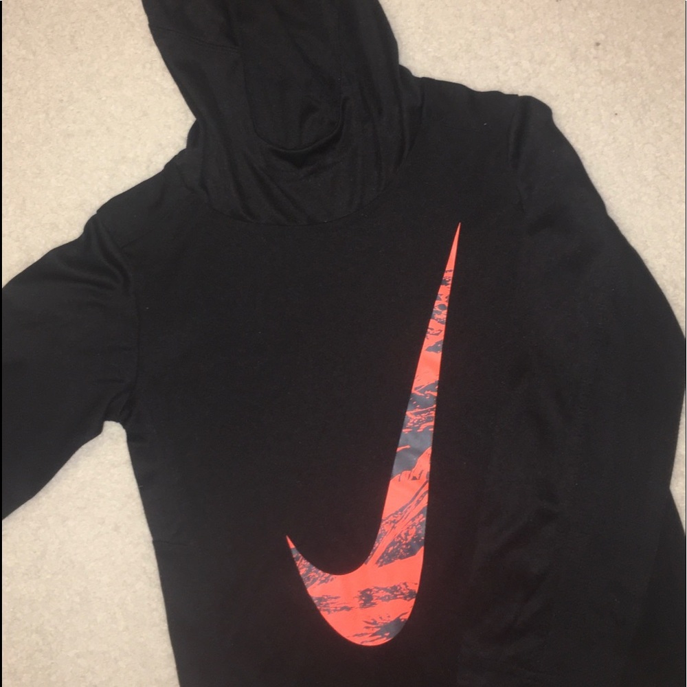 Boys NIKE dri fit shirt